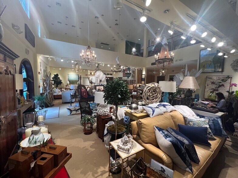 More Photos Of 12010 US Highway 1, North Palm Beach Medical For Sale