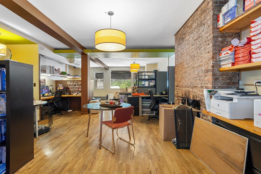 More Photos Of 630 W 52nd St, New York Apartments For Lease