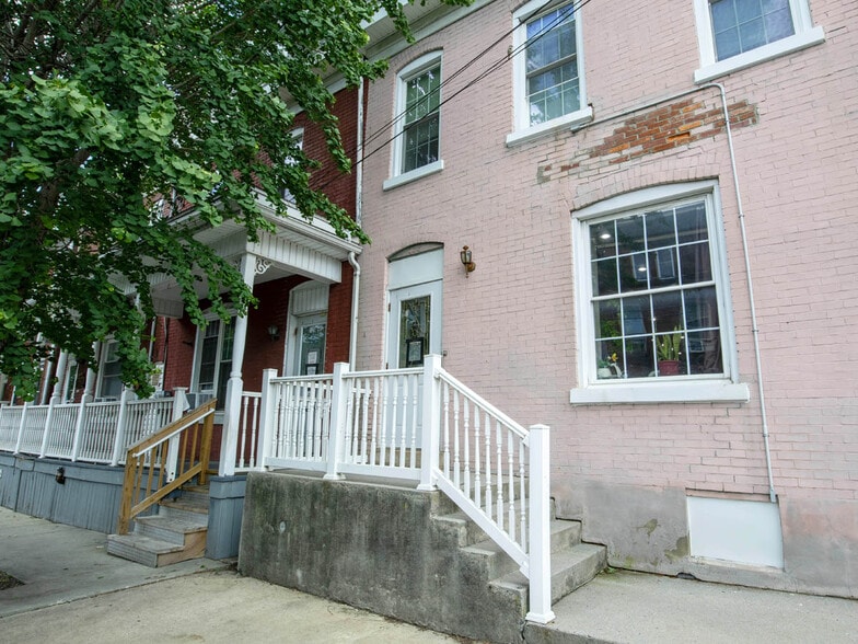 More Photos Of 118-122 S 10th St, Lebanon Congregate Senior Housing For Sale