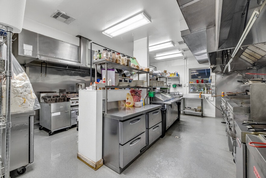 More Photos Of 592502 Highway 28, Langley Restaurant For Sale