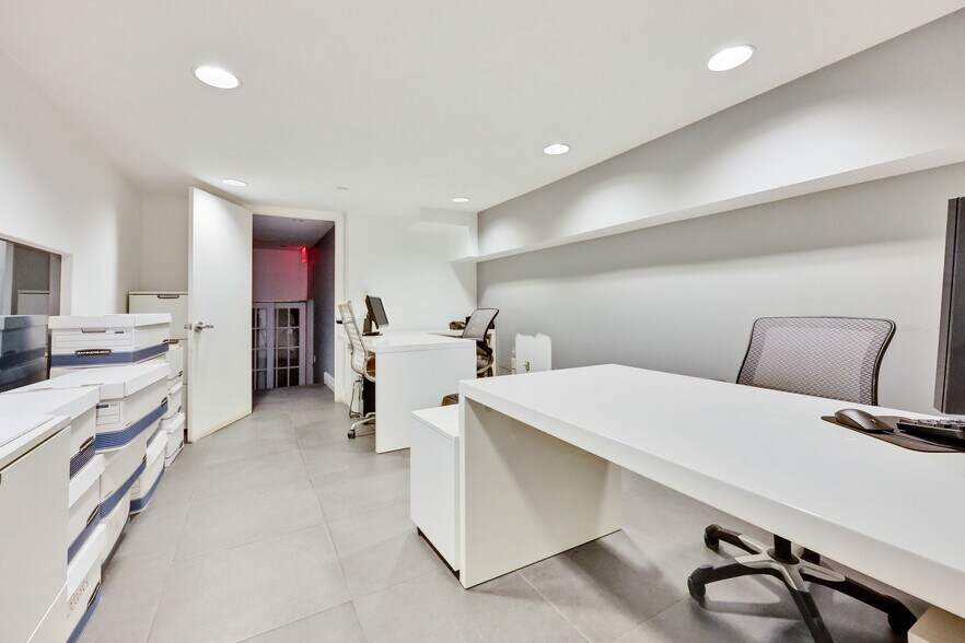 More Photos Of 500 4th Ave, Brooklyn Apartments For Lease