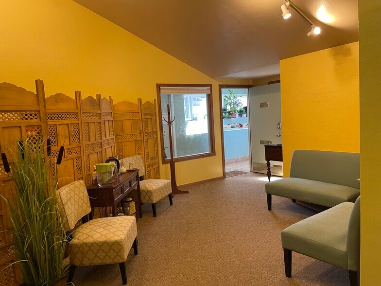 More Photos Of 5330 Manhattan Cir, Boulder Loft Creative Space For Sale