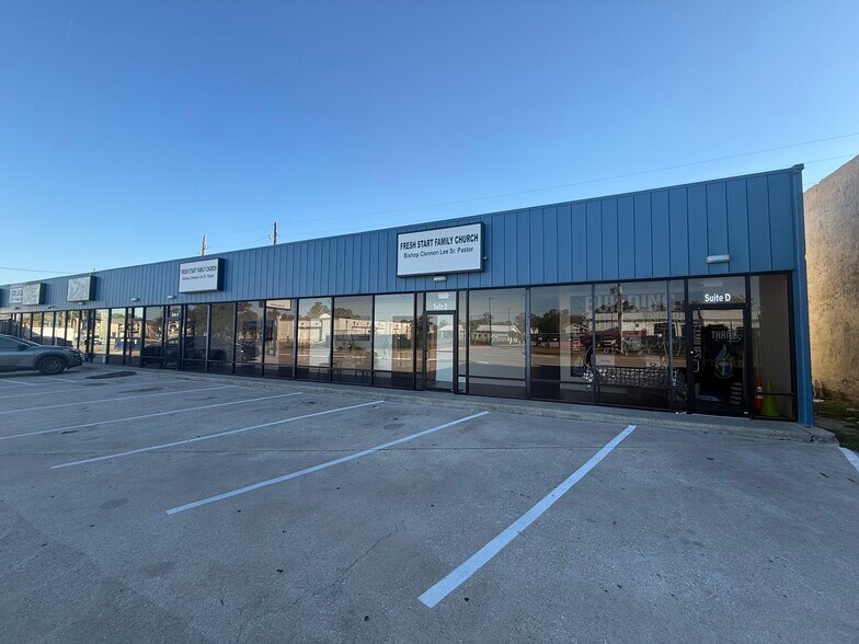 Primary Photo Of 527 Barren Springs Dr, Houston Storefront Retail Office For Lease