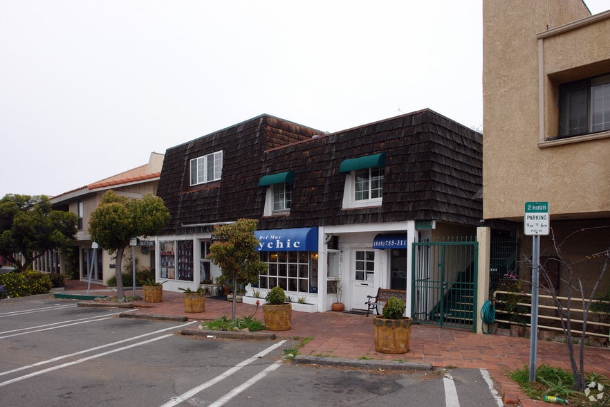 Primary Photo Of 1105 Camino Del Mar, Del Mar Storefront Retail Residential For Lease