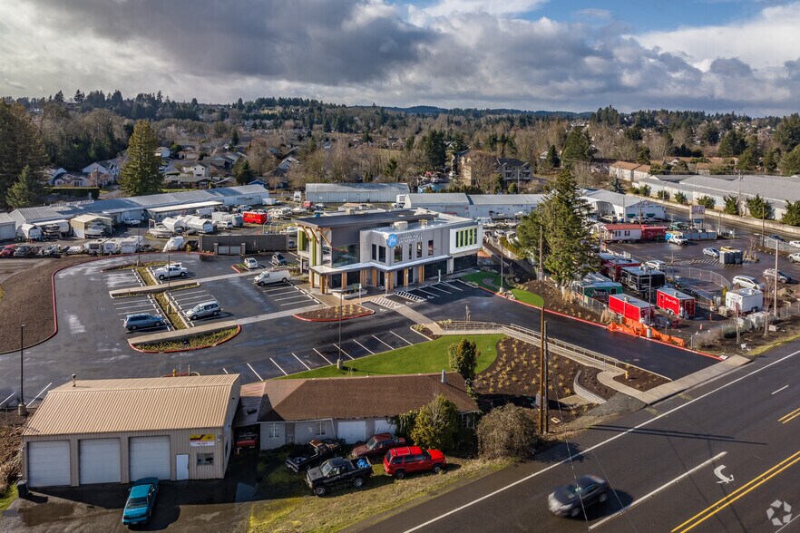 More Photos Of 5669 Commercial St SE, Salem Office For Sale