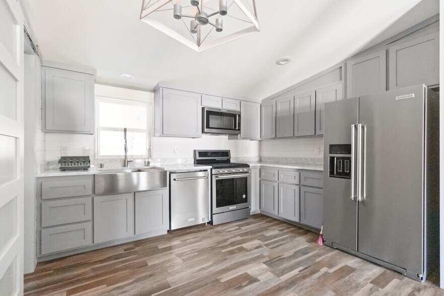 More Photos Of 2892 TX-19, Huntsville Land For Sale