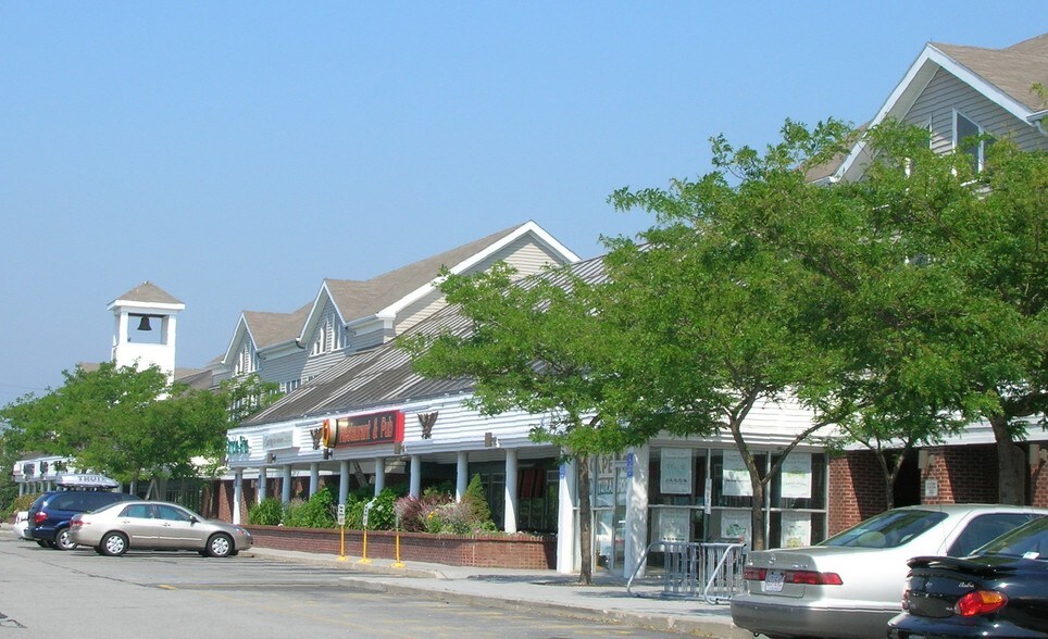 More Photos Of 1600 Falmouth Rd, Centerville General Retail For Lease