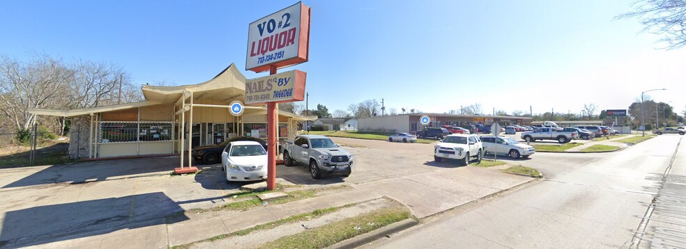 Primary Photo Of 8631 Martin Luther King Jr Blvd, Houston General Retail For Sale