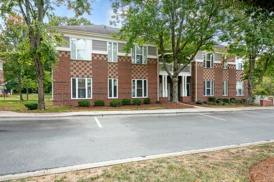 More Photos Of 8210 Village Harbor Dr, Cornelius Loft Creative Space For Sale