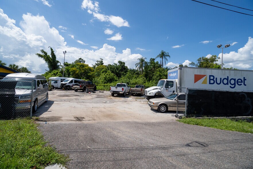 More Photos Of 5507 E Colonial Dr, Orlando Auto Repair For Sale