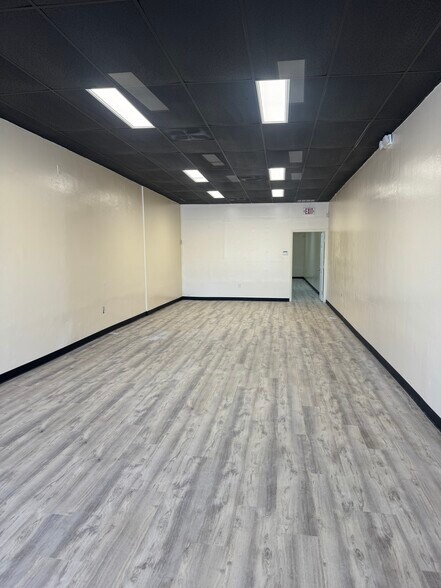 More Photos Of 6604 US Highway 19 N, New Port Richey Unknown For Lease