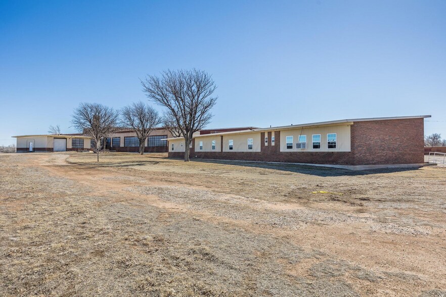 More Photos Of 2800 NW 9th Ave, Amarillo Schools For Sale