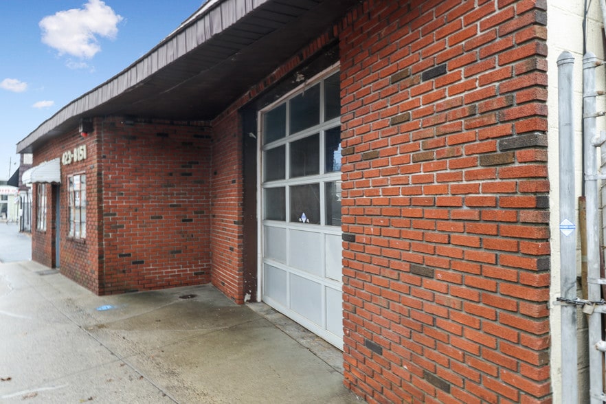 More Photos Of 1959 New York Ave, Huntington Station Auto Repair For Sale