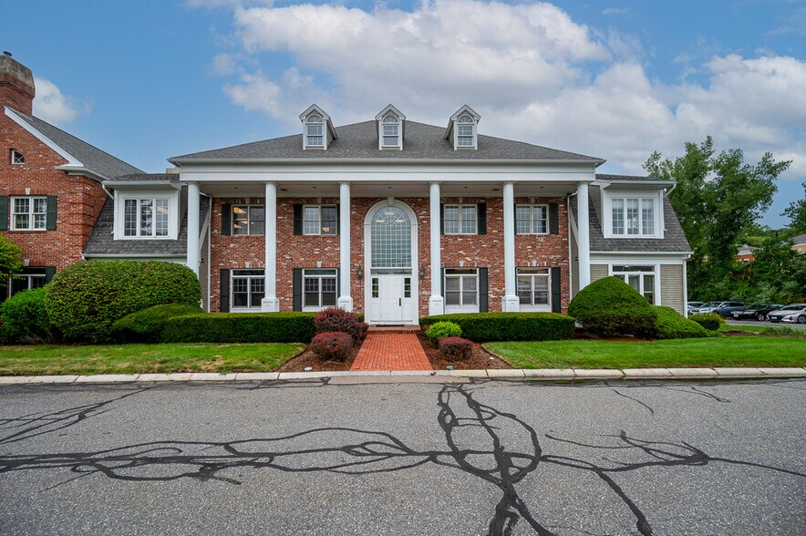 More Photos Of 176 East Main St, Westborough Medical For Sale