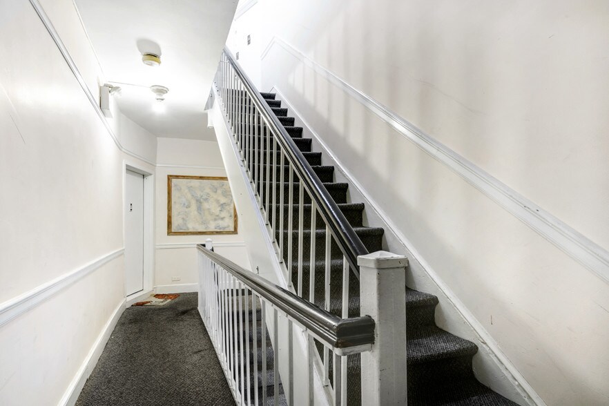 More Photos Of 1479 York Ave, New York Apartments For Lease