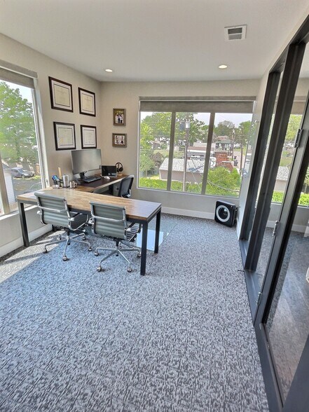More Photos Of 4785 Tejon St, Denver Office For Lease