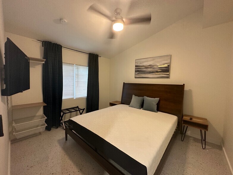 More Photos Of 351 NE 7th Ave, Delray Beach Apartments For Sale