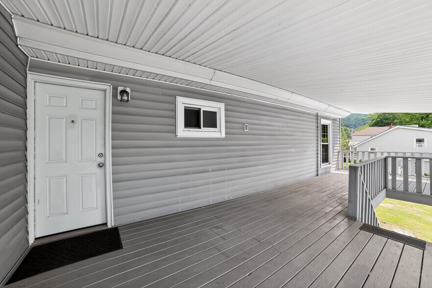 More Photos Of 464 Main St, New Milford Storefront Retail Office For Sale