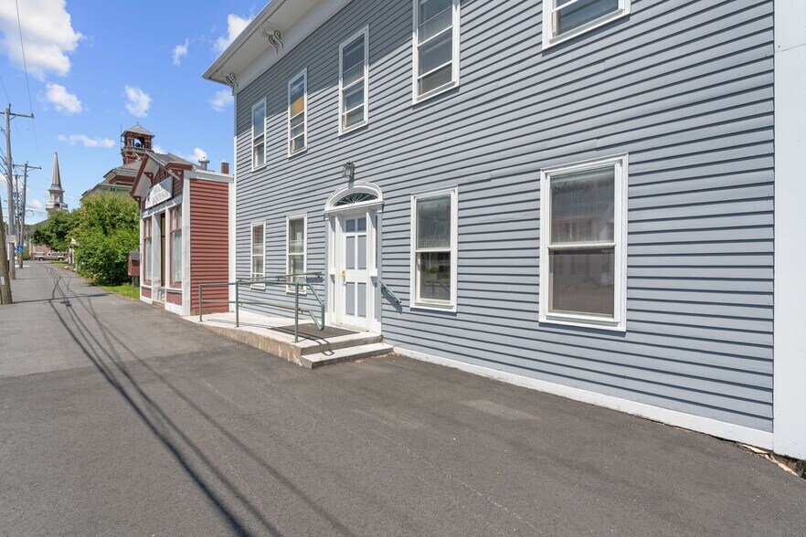 More Photos Of 18 Central St, Brookfield Office Residential For Sale