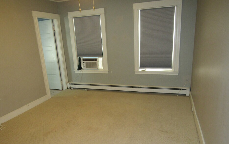 More Photos Of 12 Lindell Ave, Leominster General Retail For Sale