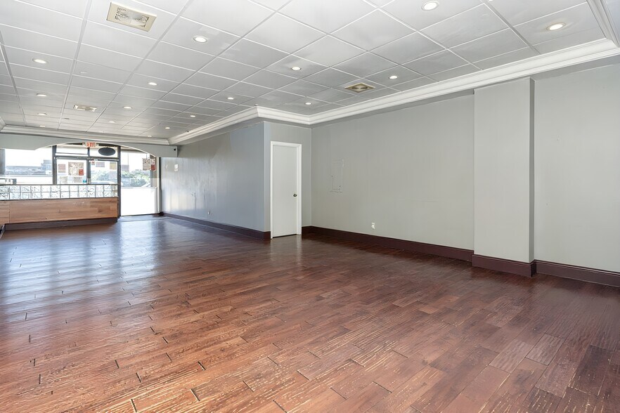 More Photos Of 328 7th St, Oakland Storefront Retail Office For Lease