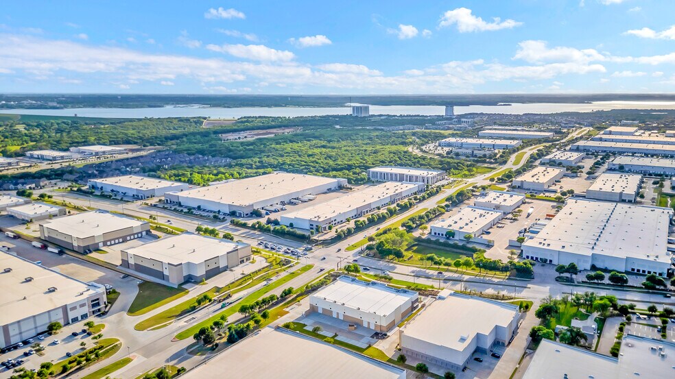 More Photos Of 1100 Lakeside Parkway, Flower Mound Industrial For Lease