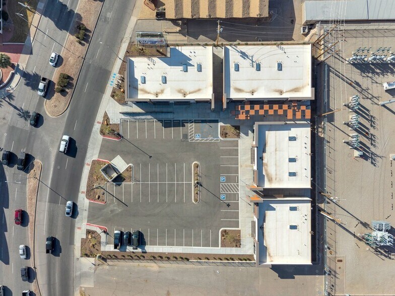 More Photos Of 403 Executive Center Blvd, El Paso Storefront Retail Office For Lease