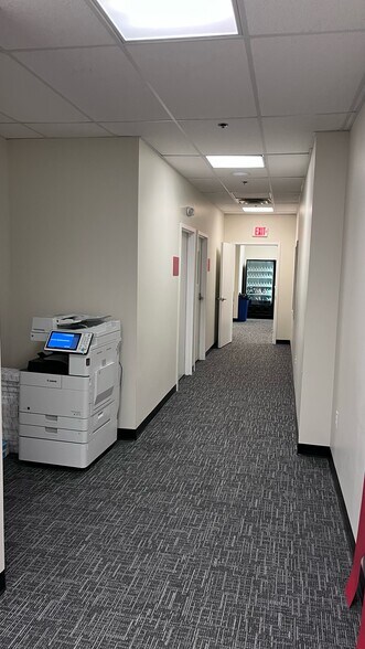 More Photos Of 409 E Marlton Pike, Cherry Hill Office For Lease