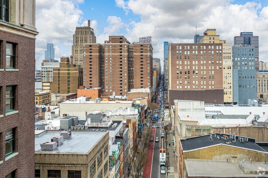 More Photos Of 718 Chestnut St, Philadelphia Storefront Retail Office For Sale