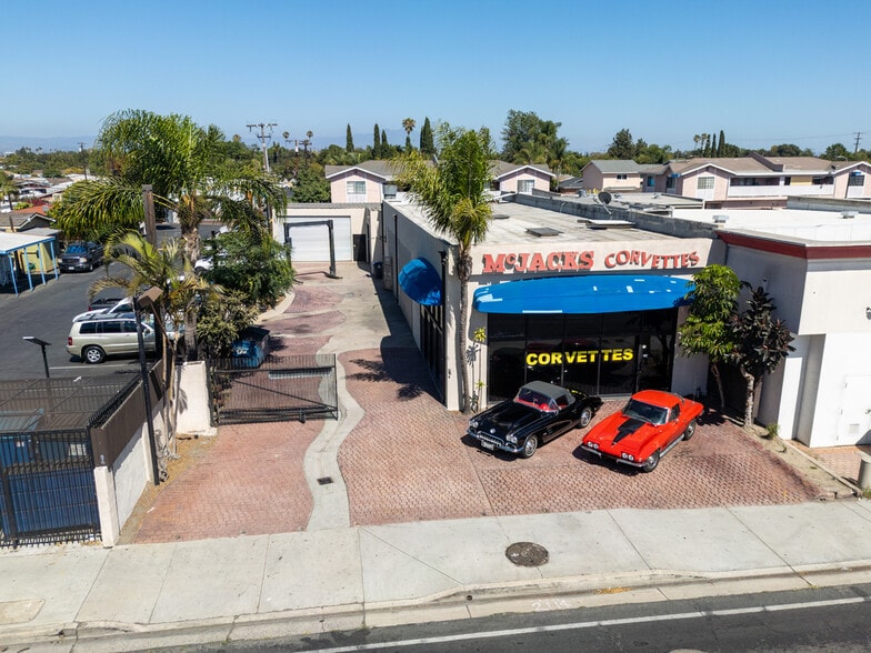 More Photos Of 411 S Harbor Blvd, Santa Ana Auto Dealership For Sale