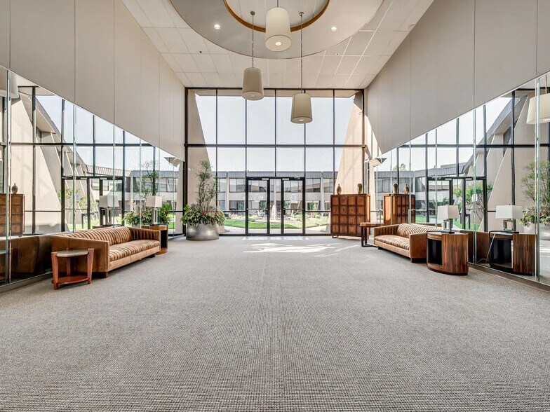 More Photos Of 4334 NW Expressway, Oklahoma City Office For Lease