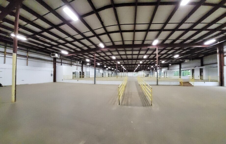 More Photos Of 600 Elmwood Ave, Sharon Hill Flex For Lease