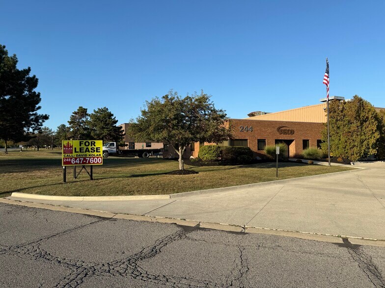 Primary Photo Of 244 Rex Blvd, Auburn Hills Warehouse For Lease