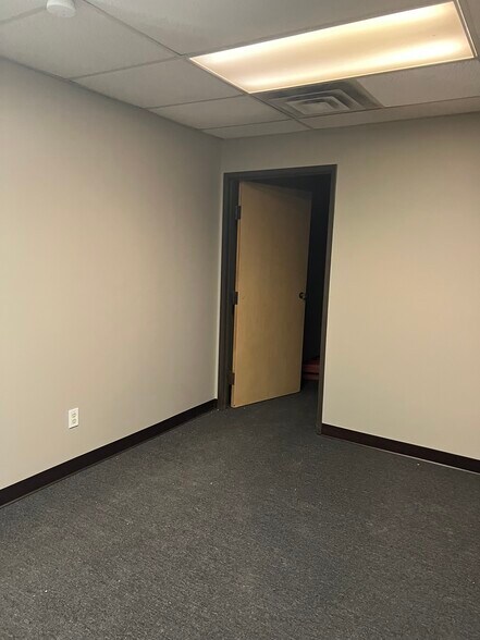 More Photos Of 12303 Delta St, Taylor Industrial For Sale