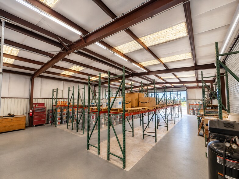 More Photos Of 400 E Frye Rd, Chandler Warehouse For Sale