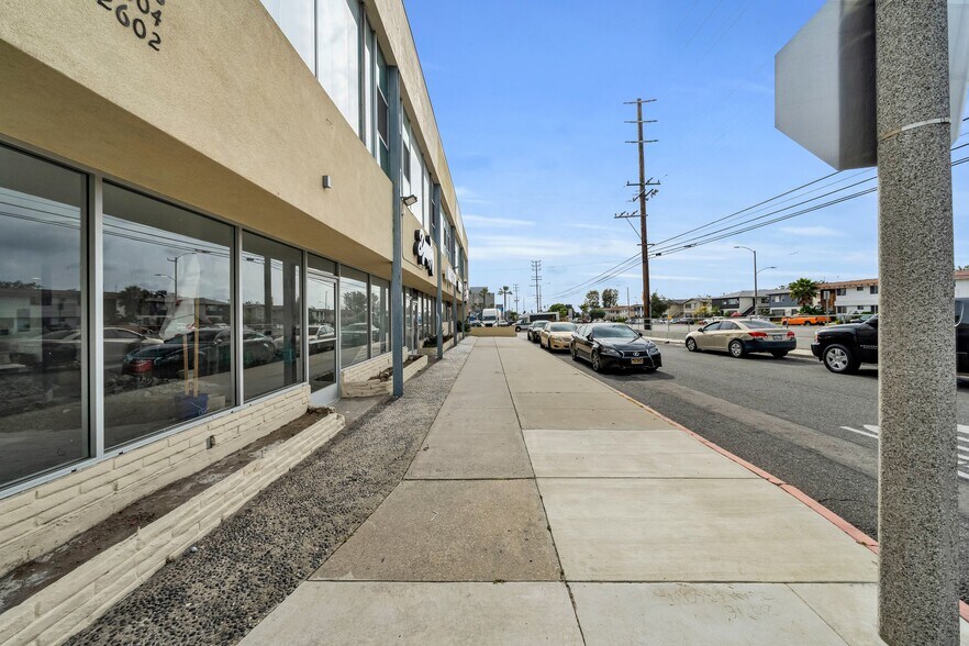 More Photos Of 2610 W Imperial Hwy, Hawthorne Storefront Retail Office For Lease