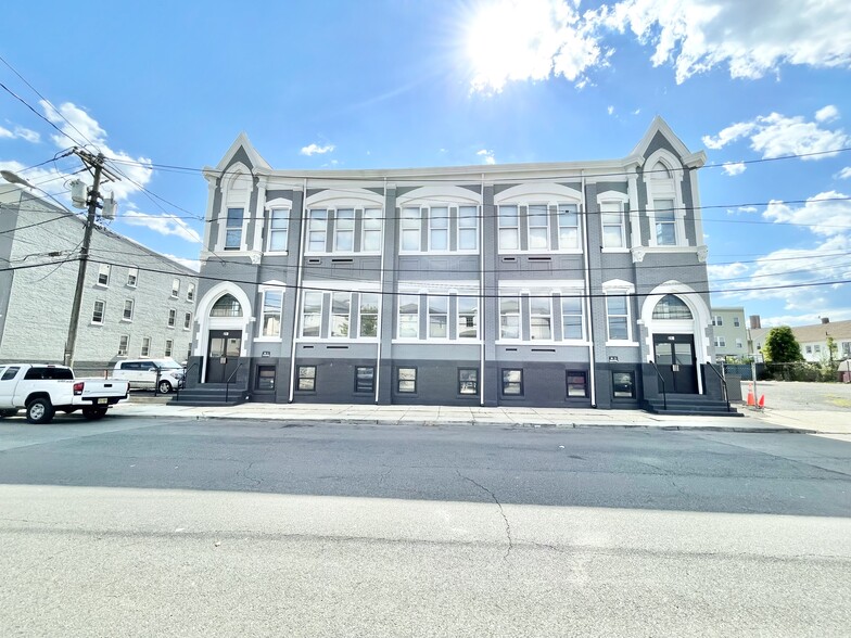 Primary Photo Of 214-228 Msgr Kemezis Pl, Elizabeth Schools For Sale