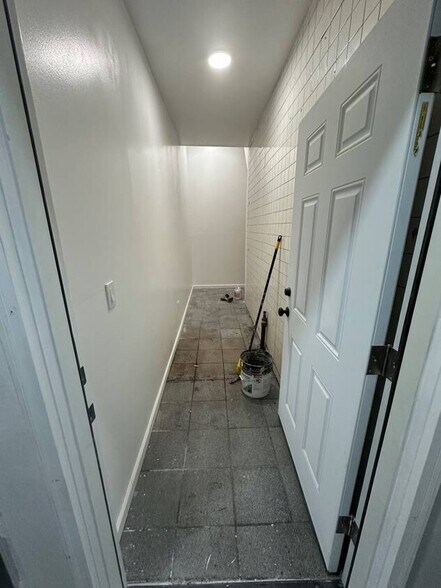 More Photos Of 219-09 Hempstead Ave, Queens Village Storefront Retail Residential For Lease