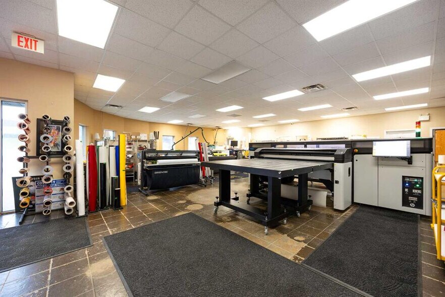 More Photos Of 195 Mackay Cres, Fort McMurray Warehouse For Sale