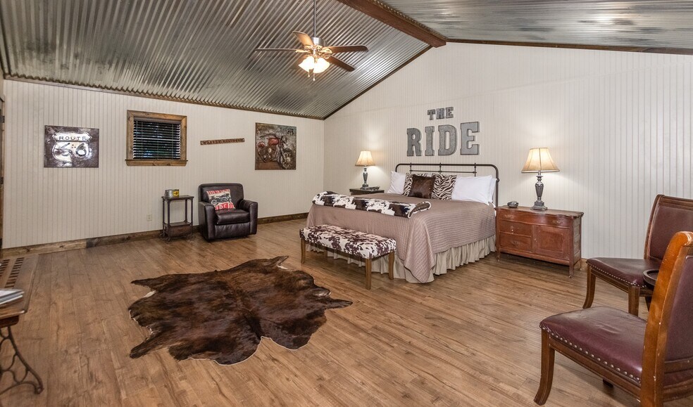 More Photos Of 10296 E US Highway 290, Fredericksburg Hospitality For Sale