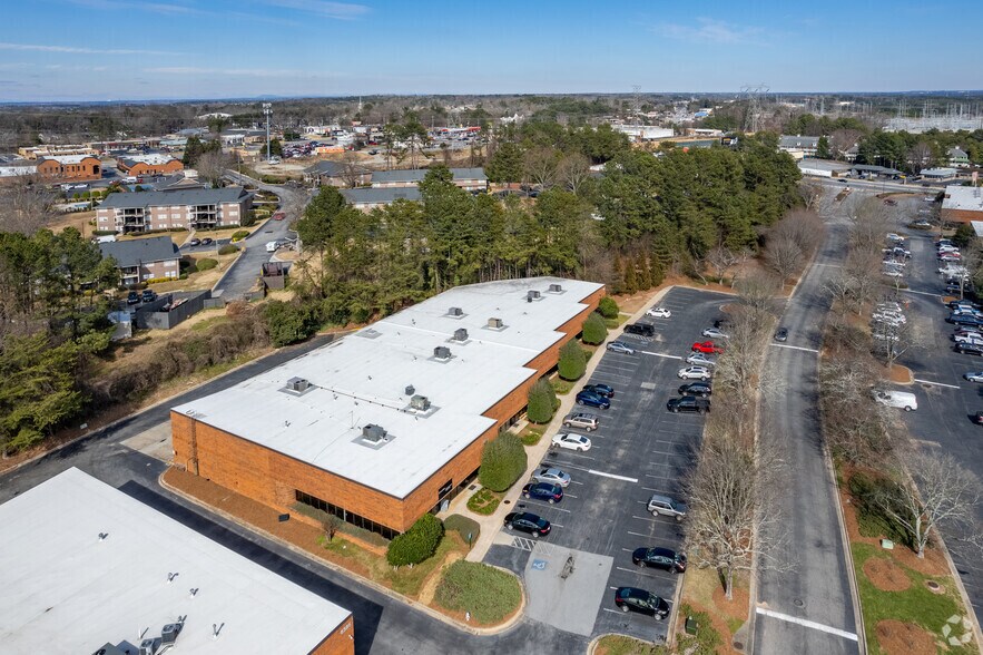 More Photos Of 6230 Regency Pky, Norcross Unknown For Lease