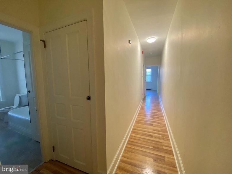 More Photos Of 131 W 18th St, Wilmington Multifamily For Sale