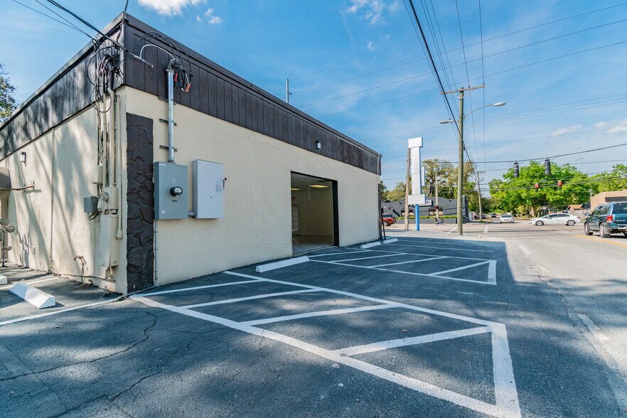 More Photos Of 1700 W Waters Ave, Tampa Freestanding For Sale