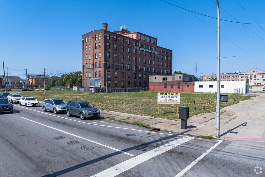 More Photos Of 430-440 E Broadway and Finzer, Louisville Land For Sale