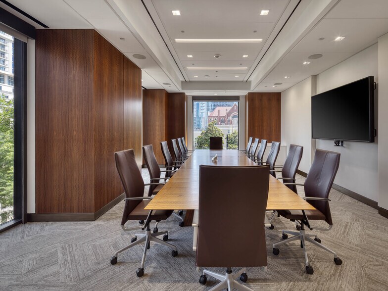 More Photos Of 2001 Ross Ave, Dallas Office For Lease