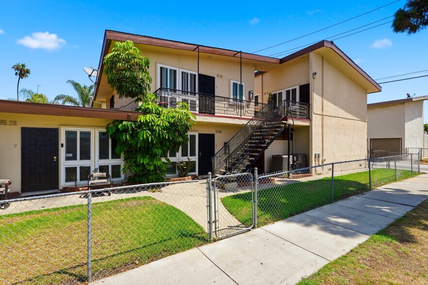 More Photos Of 10242 S 10th Ave, Inglewood Apartments For Sale