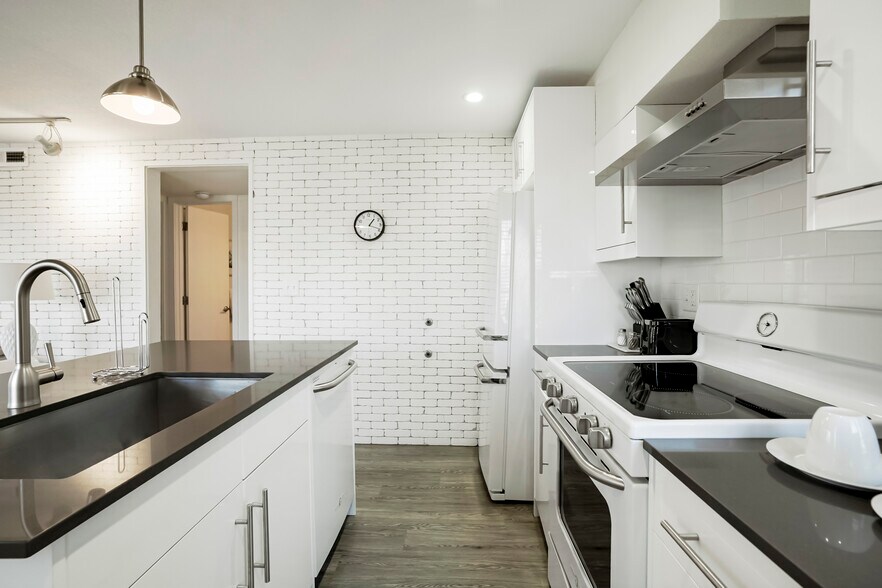 More Photos Of , Boulder Multifamily For Sale