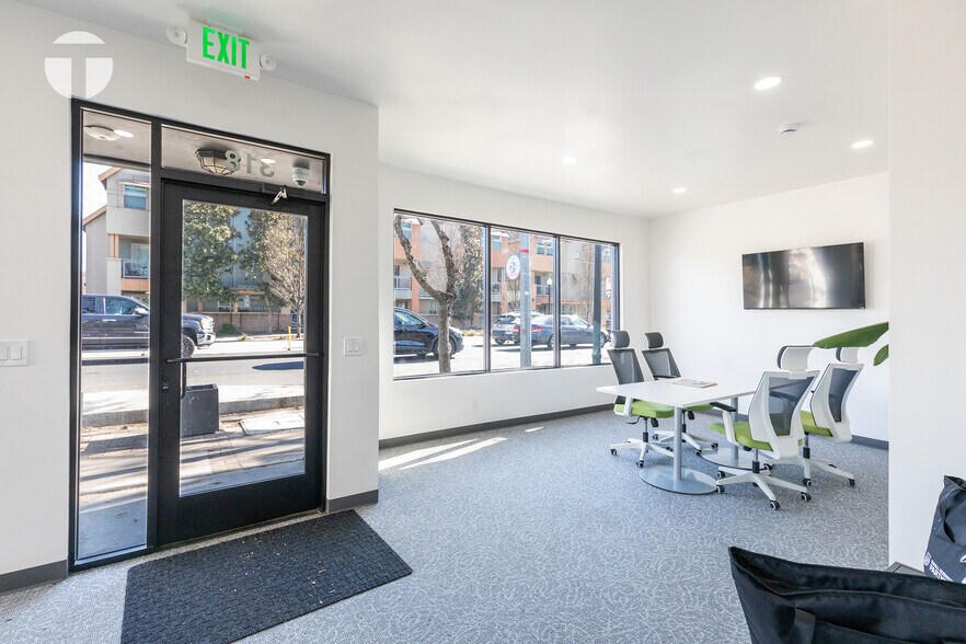 More Photos Of 318 12th St, Sacramento Storefront For Sale