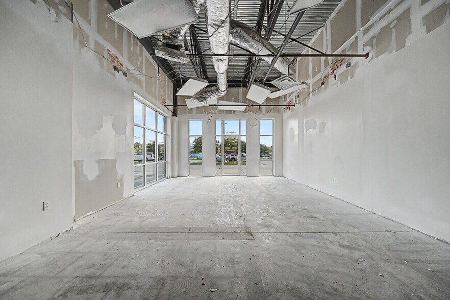 More Photos Of 1200-1212 US-19, Leesburg Freestanding For Lease