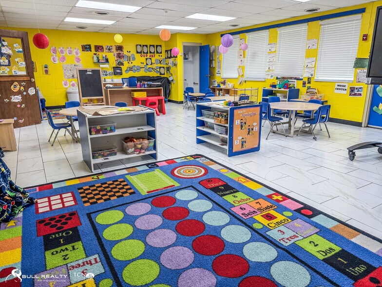 More Photos Of 431 Brownlee Rd, Jackson Daycare Center For Sale